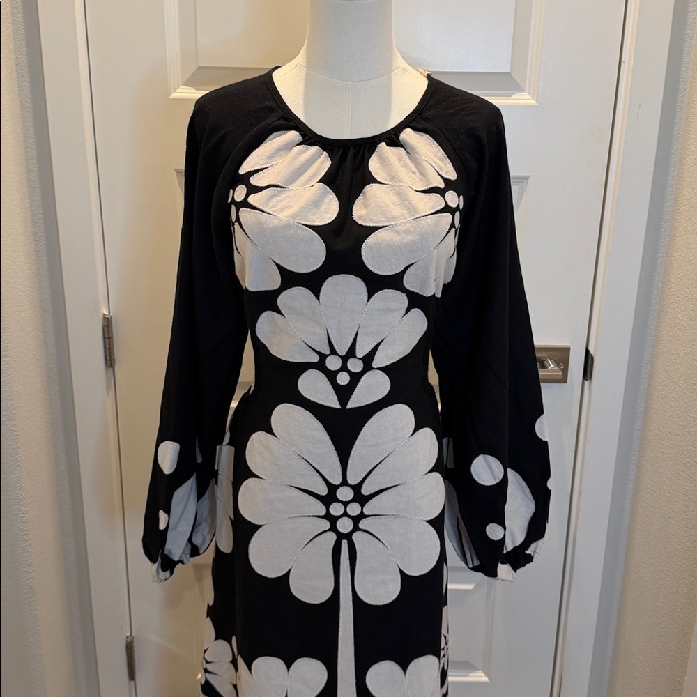 FARM Rio Embroidered Cutwork Backless Floral Dress Size M - Picture 4 of 10